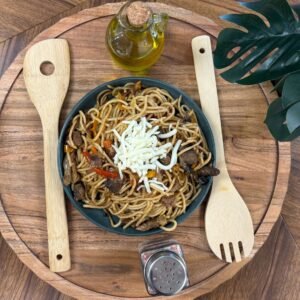 Macarrão na Chapa / Sizzling Griddle Noodles