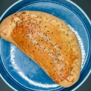 Pastel Assado Frango e Catupiry / Chicken and Creamy cheese